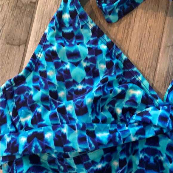 EUC Athleta tankini top, sz 34B/C - Picture 3 of 10